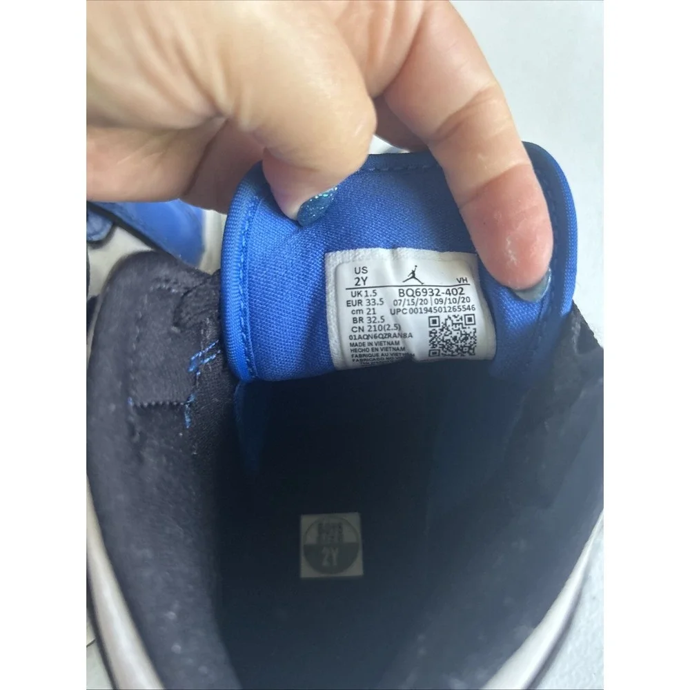 Jordans Signal Blue Size 2Y Blue Black White